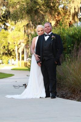 We offer a wedding photography services and wedding packages in Orlando, St. Augustine, Jacksonville, and Palm Coast Florida