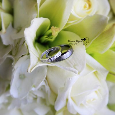 Wedding photography, beach wedding services and bridal portraits