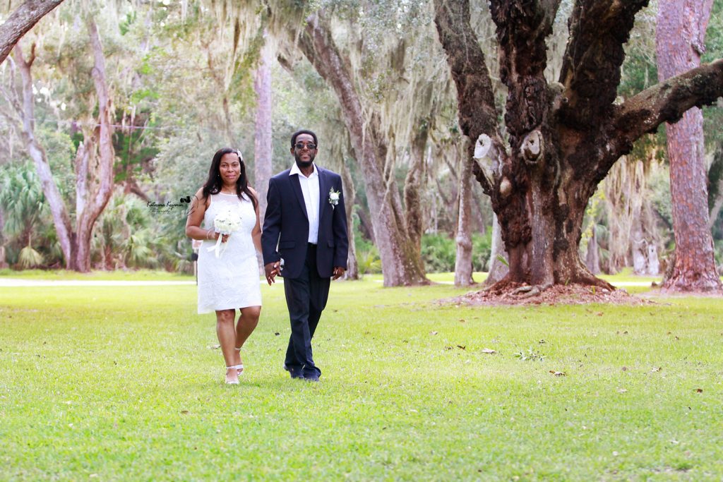 Wedding photography, engagement sessions, wedding packages