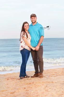 Engagement portraits photography sessions and proposal portraits in a beach, park in Florida