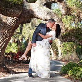 Wedding photography picture of a couple in Ormond Beach, FL